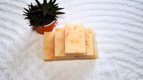 Small Batch Handmade Vegan Soap - 100G (Color: Prairie Sage & Orange)