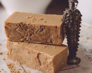 Organic Handmade Soap (scent: Frankincense, size: 7oz)