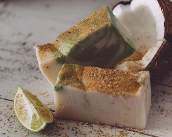 Organic Handmade Soap (scent: Lime In De Coconut, size: 7oz)